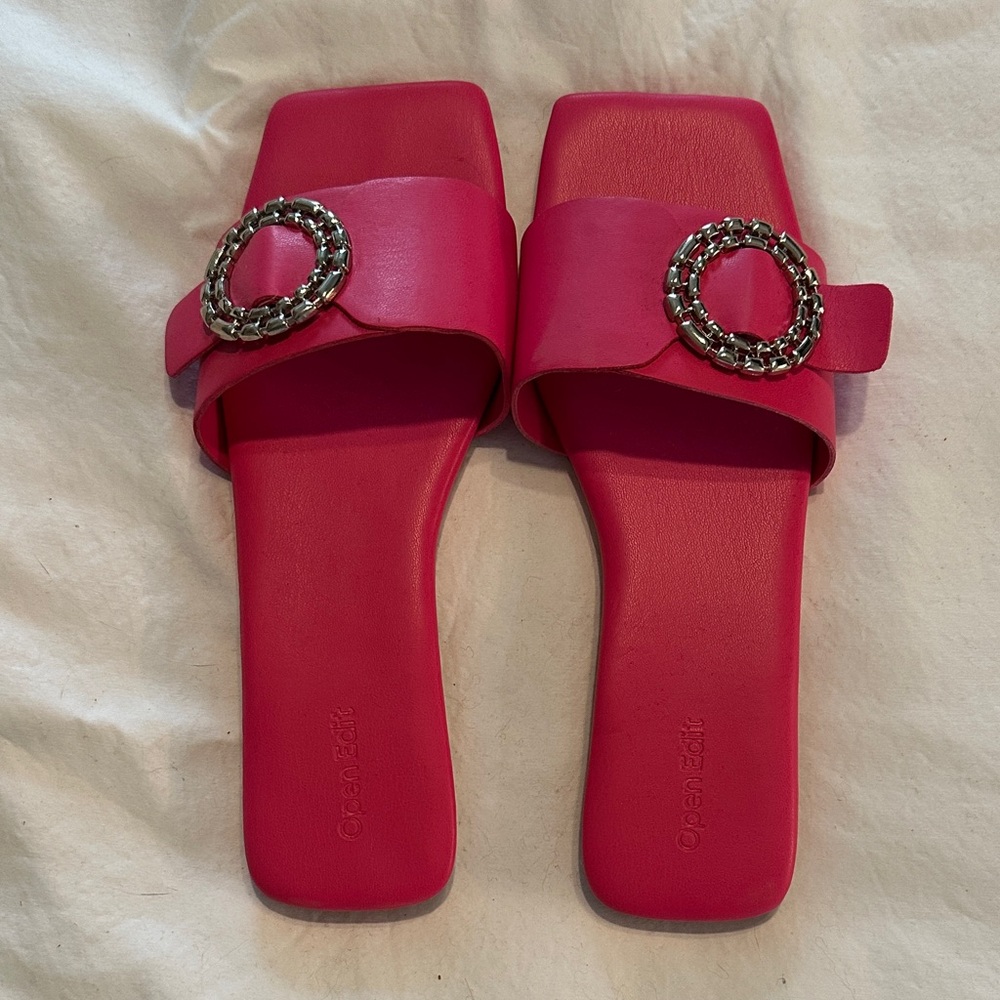 Women's Hot Pink Slide Sandals with Silver Chain Ring